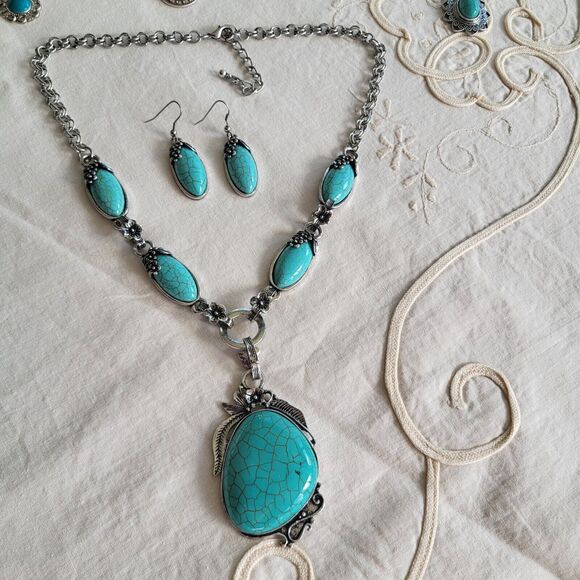 Lot Of Blue Howlite Necklace Earrings Bracelet Jewelry Sets Butterfly Bib - Picture 7 of 13